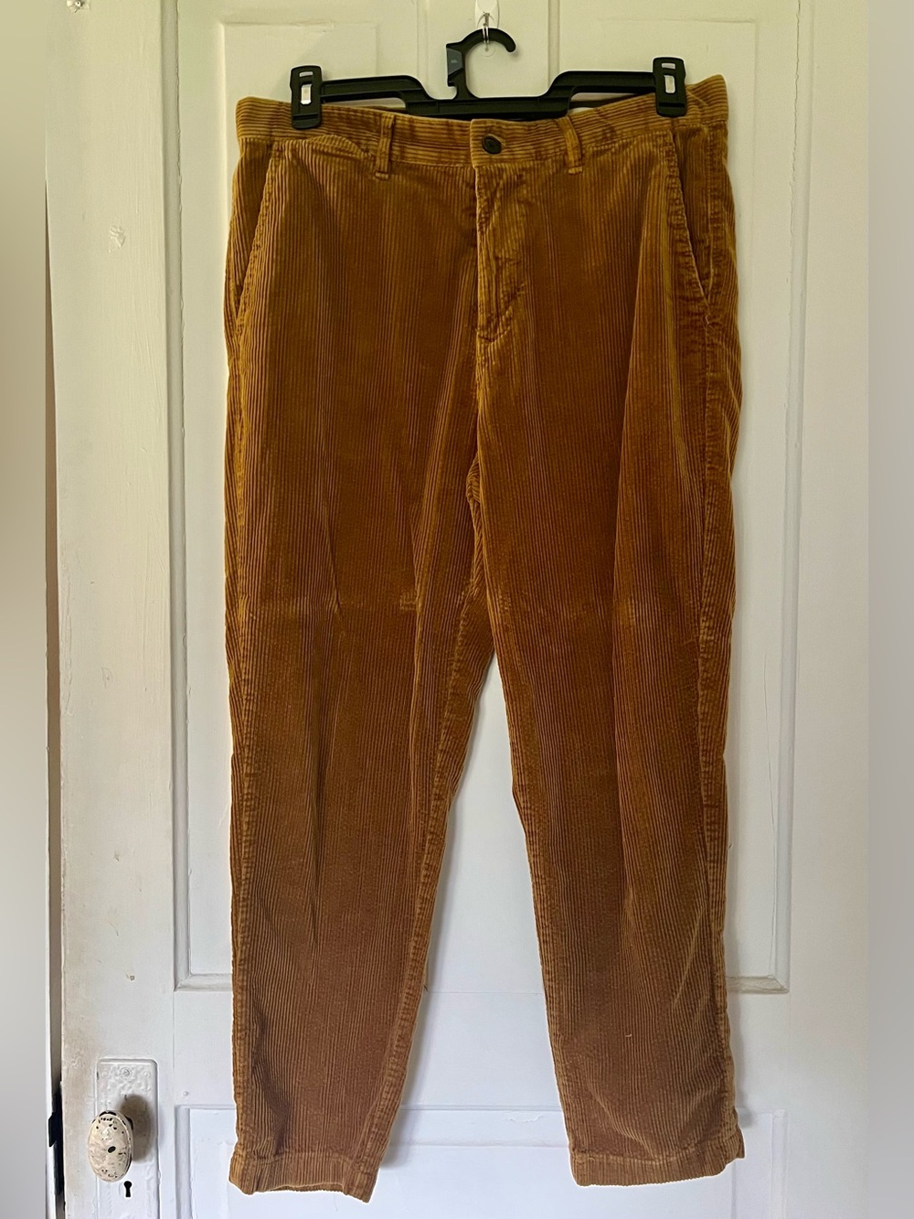 Zara Men's Corduroy Pants in Mustard Brown